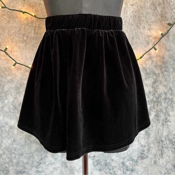 Rockets of awesome Black Velvet Skirt 8 - Picture 3 of 7